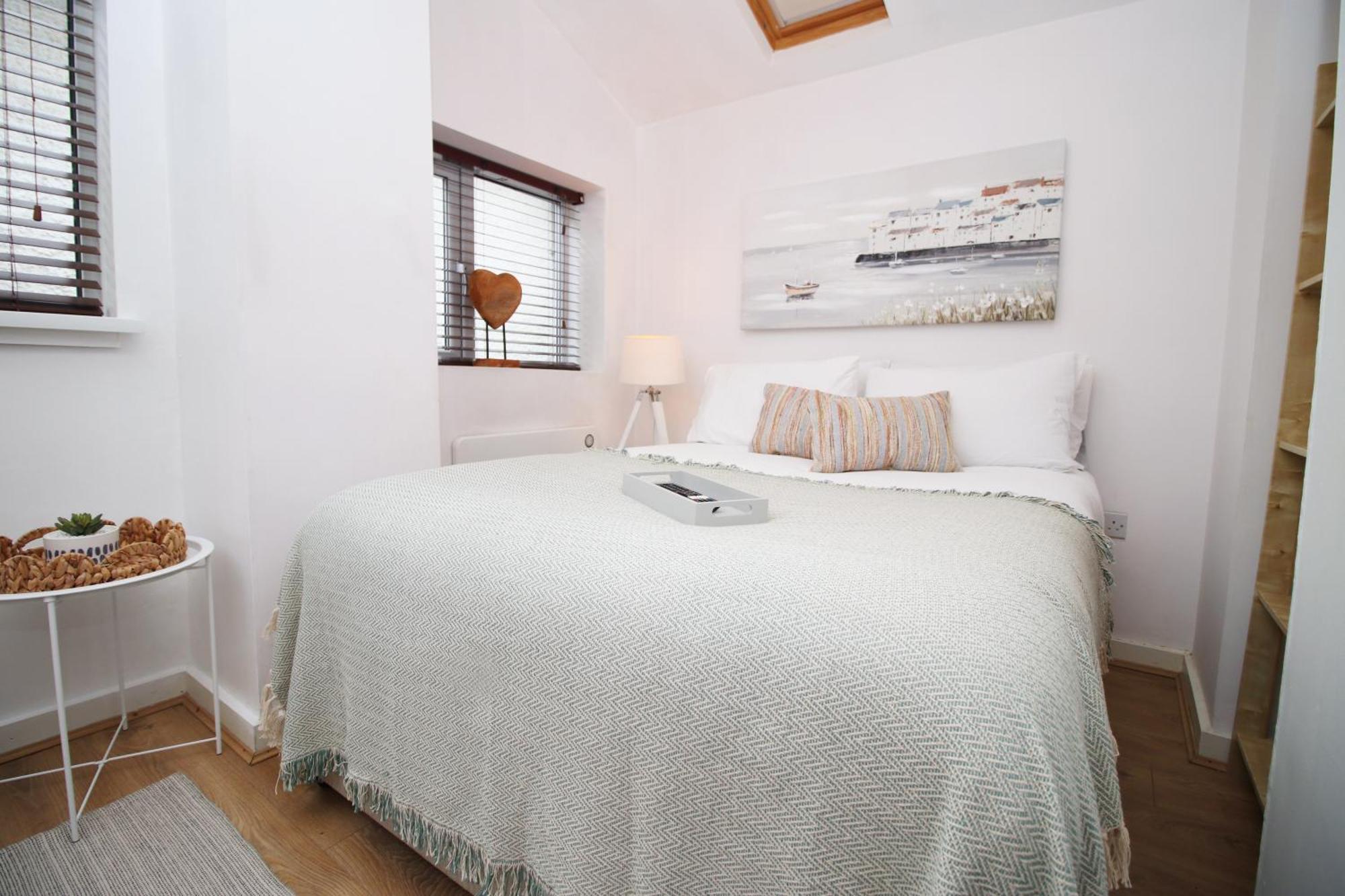 Coastal Penarth Dream! Close To Cardiff Superb Location Near Bars And Restaurants! Dog Friendly And Welcome Breakfast Pack! Exterior photo
